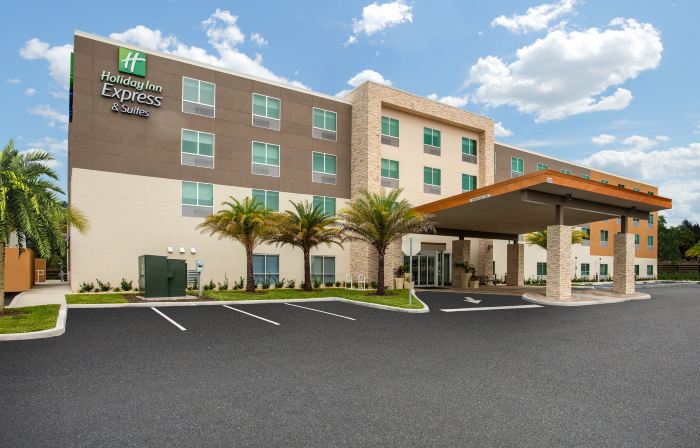 Holiday Inn Express & Suites DELAND SOUTH by IHG
