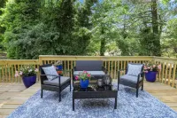 Fall Special! Close to Everything, Remodeled 3 Bdrm House, Large Deck - Bungalows