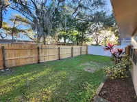 Stylish! 3 bedroom duplex -minutes from the beach Hotels in Largo