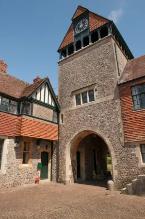 Fine period home on country estate, Lyme Regis Отели в г. Лайм-Регис