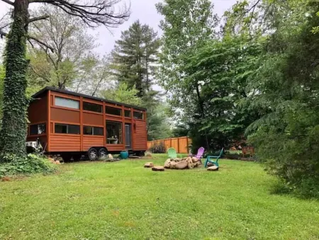 Luxury Tiny Home. Brew Ridge. Trail. Ski. Wineries