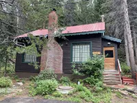 Cozy Family Cabin in Peaceful Valley Ranch 푸르마일 캐년 주변 호텔