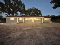 The Burrows House located in The Pinewoods of Nacogdoches