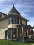 A Perfect Landmark Victorian in the Heart of Town Hotels near Fetch's Mining & Mercantile