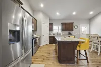 Peaceful retreat w/2 king beds + bunk beds