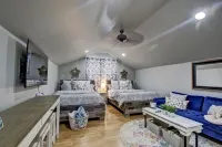 Comfy apartment on acreage, sleeps 2