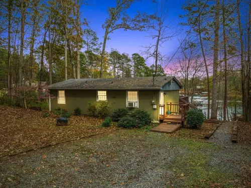 3B Beautiful Lake Norman Oasis