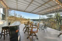 A "Willie" Nice House, with a Willie Nice View! 509 East Avenue, Marble Falls