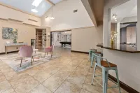 Paradise in Plano-4 bedroom home with pool, spa and jacuzzi suite.