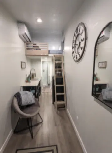 Tiny House with Loft Bed, Kitchenette, Parking in a Quiet Downtown Neighborhood