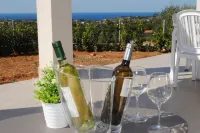 Villa Edori - Garden of the Laurels