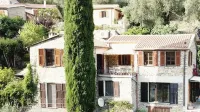 Beautiful, spacious apartment in a natural stone house with sea view in Val Prino. Hotels in Prelà