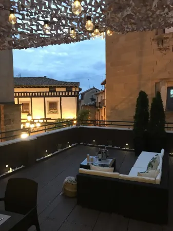 Apartment with private terrace