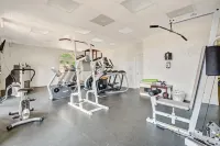 Naples Marina Getaway Studio now freshly REMODELED!
