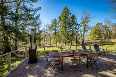 Midcentury Modern Bungalow Bethel Woods/White Lake