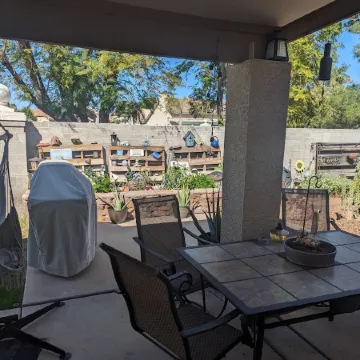 Quiet home next to Freestone Park & minutes from historic downtown Gilbert!