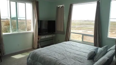 NEW!!! Best of The Best! 4 bed/2,5 ba! Long-term Renters are Welcome!