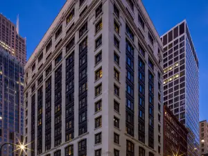 Canopy by Hilton Chicago Central Loop