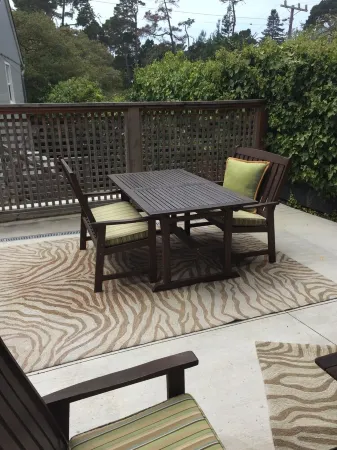 Elegance & Serenity and A Short Walk To Town