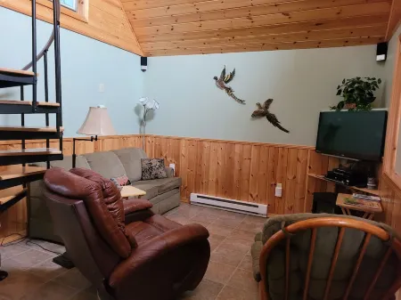 Luxury Cabin #3 Отели в г. Марс Хилл