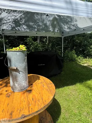 Cozy 1-bedroom Yurt Camping in Wilson Hotel a St. Croix County