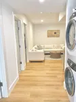 Charming new construction 4br cottage in town