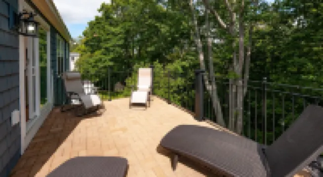 Open Floor Plan-Spa Like Master Bath Basement Playroom Ping Pong! 5 Star Reviews