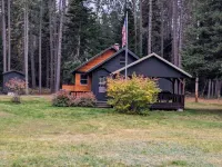 Wilderness Retreat 3-bedroom cabin in Eustis, Maine Hotels in Eustis