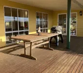 Nirvana House Farm Stay in Woolamai with incredible 360 degree views 울라마이 호텔