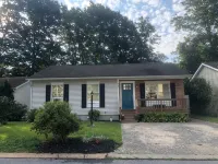 Sparkling clean bungalow close to campus - 3 estrellas