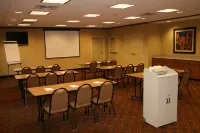 Hampton Inn & Suites Warren