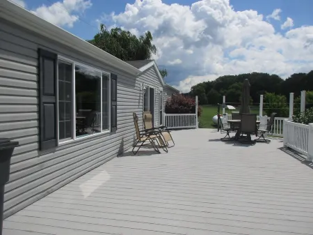 Black Horse  - FarmGuest House A Travelers Rest and a Vacationers Haven