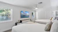 ※ Villa Atlantico ※  3BR Beach house with a pool and a game-room