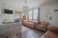 Cozy 3bdrm KING-SIZE bed, Great location, 1 mile from FSU stadium
