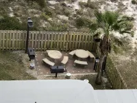 Tidewater 705 - Beachfront! - 2 ดาว