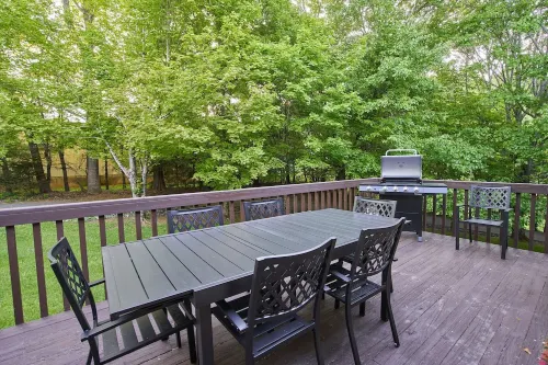 HUGE 5BR, 4.5BA, 3 King Suites, Dog Friendly!