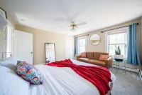 Magnificent 5BR/2BA Near Casinos Hotels near Otis Library