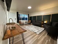 Dellwood Den Retreat - Your AK basecamp near downtown Wasilla Hotels in Wasilla