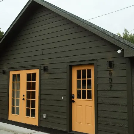 Welcome to our charming Montana cottage with a cozy traveler’s inn twist