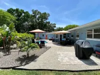 Family friendly private home with pool and close to the beaches Hotels near Holmes Beach Skate Park