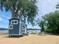 The Eagle's View - Tiny Home 4 Hotels in Bellevue