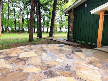 Russellville Lake House- waterfront with private dock