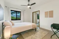 The Wyatt: Treat Yourself - You Deserve It! Tucson Clay Co-Op附近的飯店