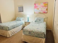 Spacious condo close to Disney with heated pools, hot tubs, lots of amenities!