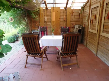 You will find relaxation and a peaceful idyll here in the Apartment-Feldsteingarten