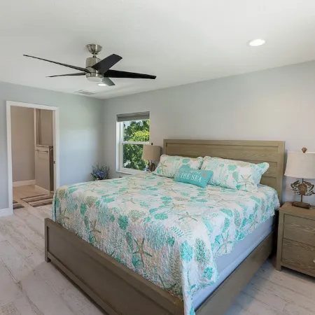 Beautiful New Home on Weeki Wachee River with boat dock Отели в г. Эрнандо