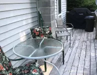 country charm cottage in a quiet neighborhood. easy access.