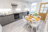 Cosy & Modern Home by Hebden Canal, Sleeps 6 Hotels in Hebden Bridge