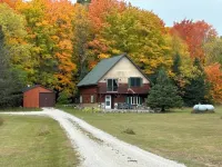 Pond Island Lodge, Orv/ Snowmobile Trail Access from Driveway Hotels in Munising Township