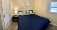 Freshly remodeled Retreat close to hiking, boating, and shopping